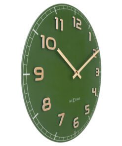 De NeXtime Classy Medium (40cm) is een stille wandklok met een smaragdgroene glazen wijzerplaat. Het is een aantrekkelijk tijdloos ontwerp met reliëf Arabische cijfers gemaakt van aluminium in koperkleur. Deze klok werkt op 1 x AA-batterij (niet inbegrepen).