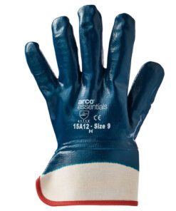 De werkhandschoen Arco Essentials Heavyweight Safety nitril is ontworpen voor werkzaamheden waarbij extra bescherming en duurzaamheid gewenst zijn. De nitril palmcoating zorgt voor een slijtvaste afwerking en een betrouwbare grip in droge en natte omstandigheden.De extra lange safety cuff biedt aanvullende bescherming van pols en onderarm en draagt bij aan een stabiele