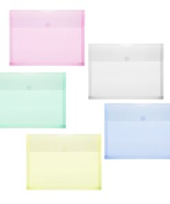 De enveloptas van Foldersys in liggend A4 formaat heeft een stretchplooi waardoor er extra ruimte ontstaat voor grotere inhoud. De klittenbandsluiting is ideaal voor een snelle sluiting en opening. Het documentvak biedt na uitbreiding plaats voor maximaal 250 vellen papier. De transparante look geeft direct inzicht naar de inhoud. Perfect voor intensief gebruik op kantoor