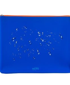 wat het elastisch maakt en gemakkelijk schoon te maken. De ritssluiting beschermd de inhoud en aan de rits is afneembare oranje lus bevestigd.