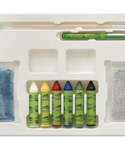 De Fiesta schminkset van Alpino heeft een dieren thema en bevat alles om te schminken voor feestjes en andere gelegenheden. De set bevat 6 make-up kleurpotloden met een gids die inspiratie laat zien voor het schminken van de favoriete dieren van kinderen. De meegeleverde kwast is ideaal om te corrigeren of mooie lijnen aan te brengen. Geleverd in een mooie kartonnen verpakking.